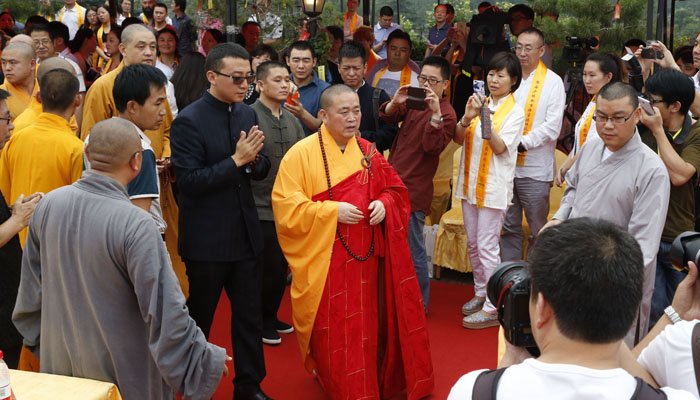 外媒称少林寺陷最大危机 释永信:还少林清白个人无所谓