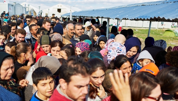 欧洲各国为难民问题窝里斗 希腊发飙召回驻奥