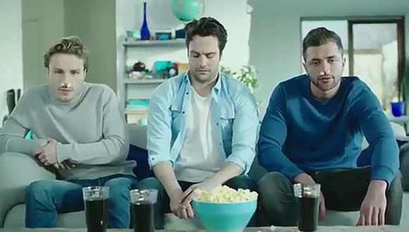 妮维雅开发了一款测试体味的APP 能拯救壮汉