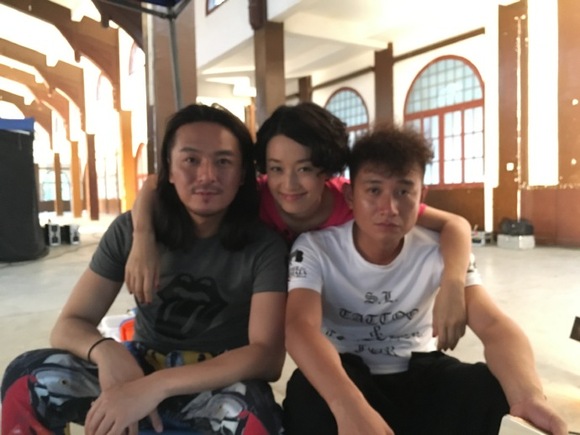 夜观星象|张歆艺袁弘德国大婚 陈冠希秦舒培当