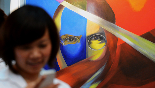 乔布斯的死亡仍在改变世界 苹果推出iPhone新