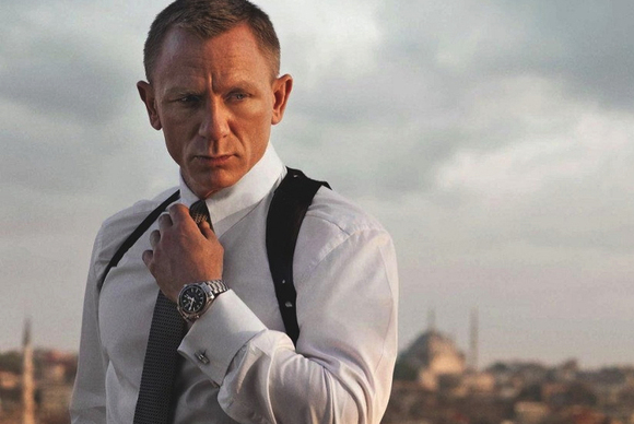 汤老湿自曝对“007”感兴趣 新詹姆斯·邦德人选竞争激烈|界面新闻娱乐