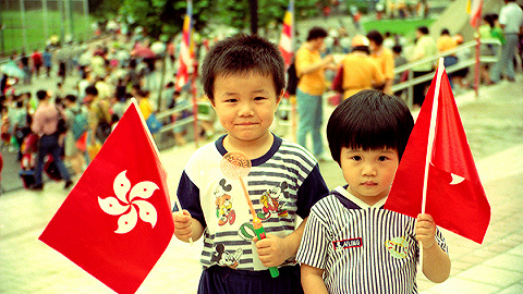 香港回归老照片：他的1997