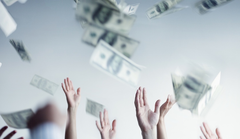 东北小伙陷传销组织被打致肾衰竭 遭团伙丢弃