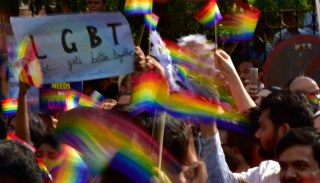 印度最高法院推翻150年禁令 同性恋性行为不再