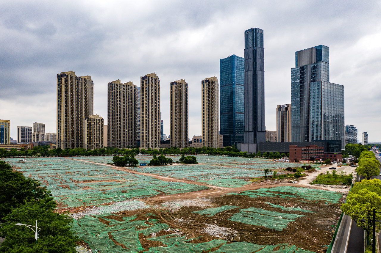 :奇瑞路虎揽胜极光报价及图片-【深度】土地“双集中”谢幕