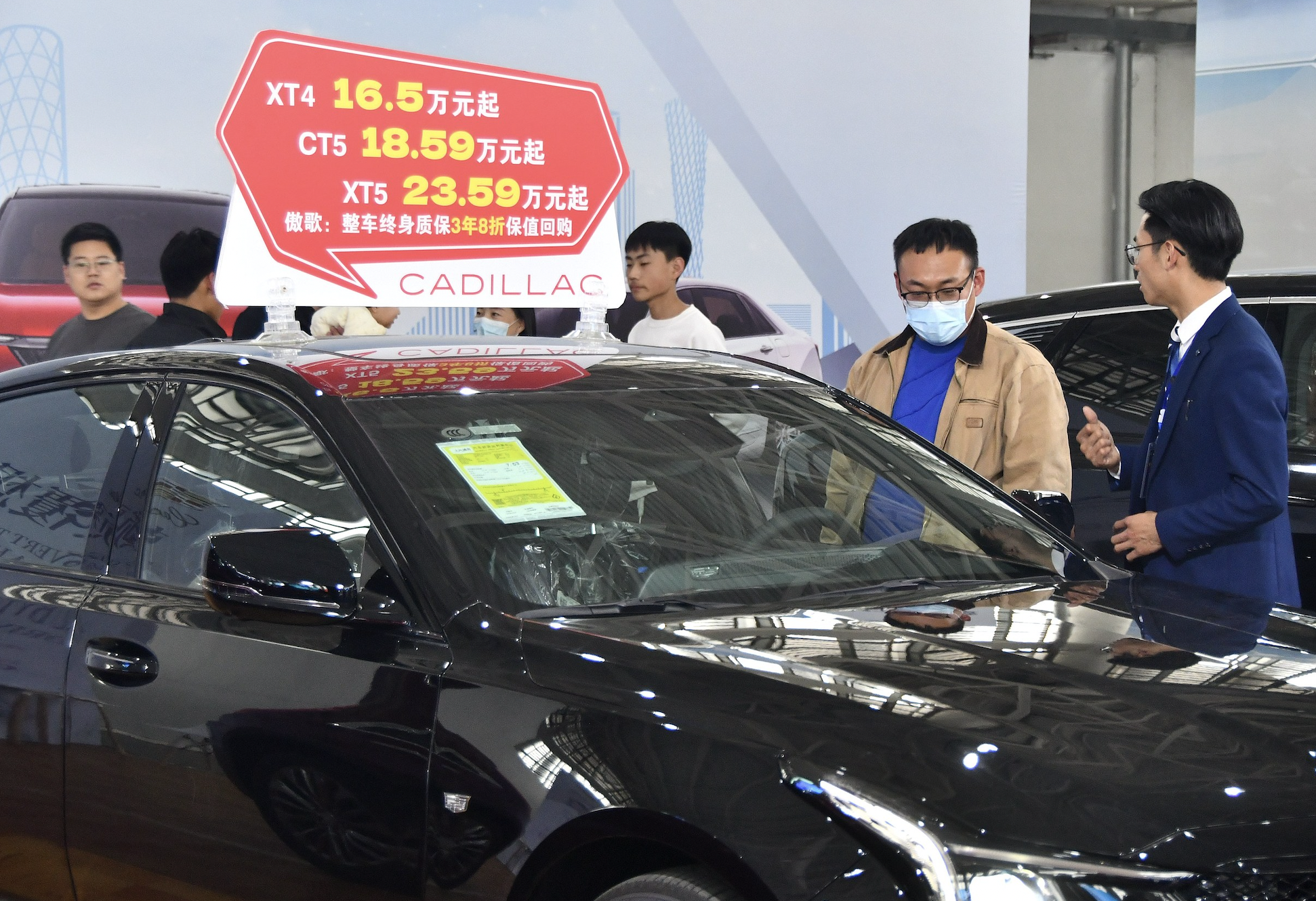 加快释放汽车消费潜力、培育一批人工智能消费品牌，商务部部长给促消费“划重点”
