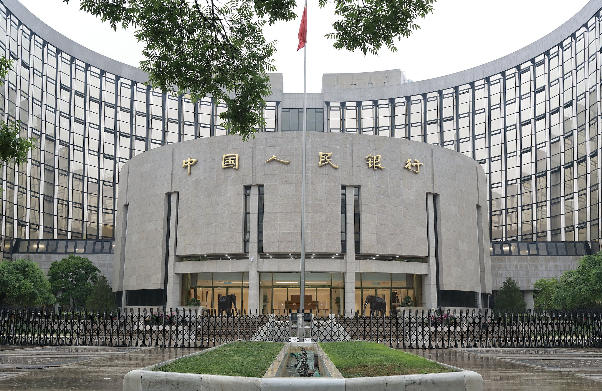前4月金融数据出炉：社融规模继续多增，政府债融资规模保持高位|界面新闻