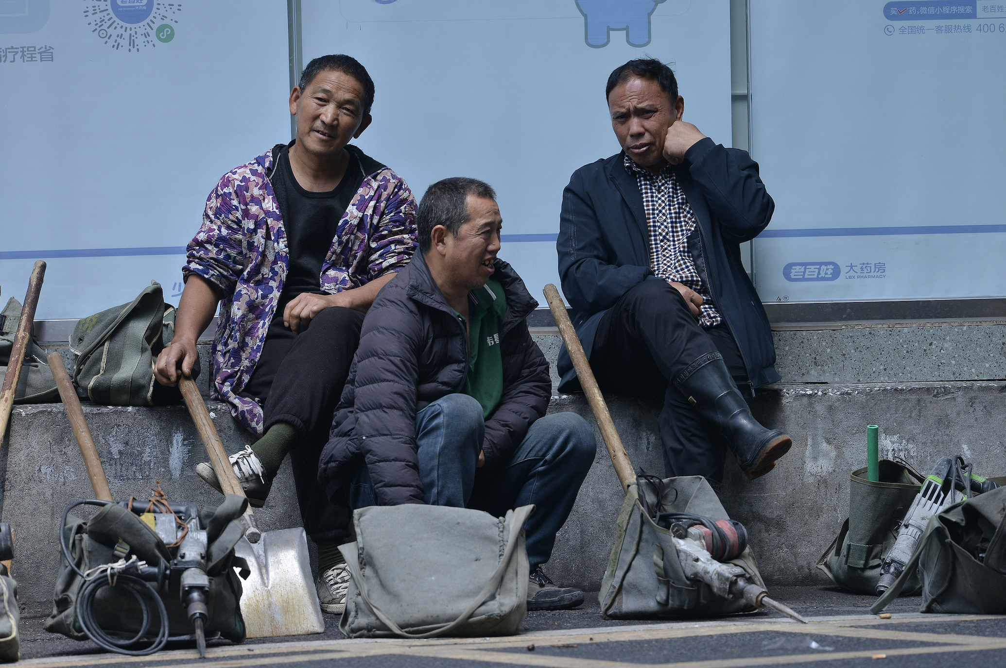 提高常住地“含金量”，发改委将全面推行常住地提供基本公共服务制度
