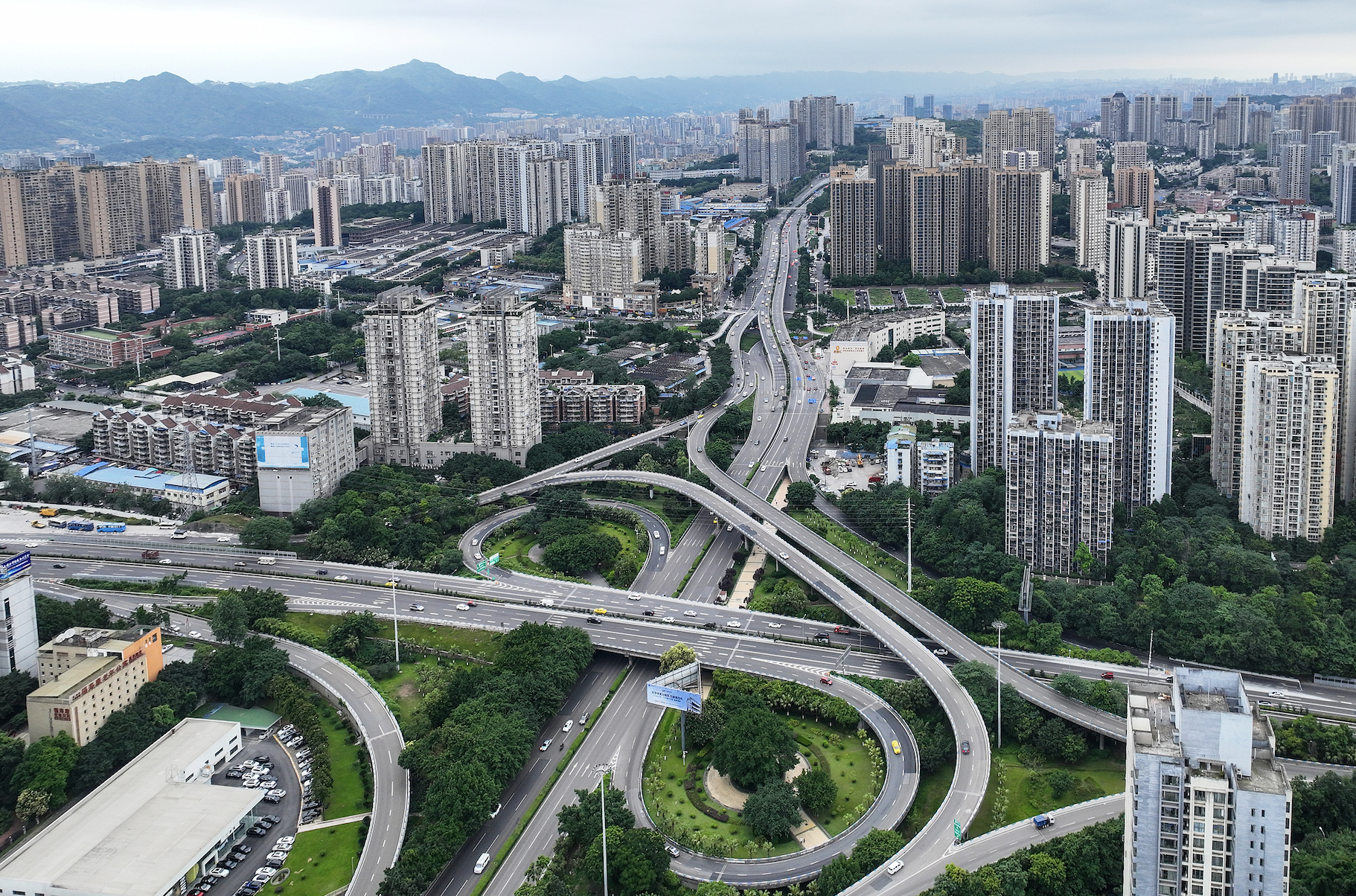 化债加速跑，2万亿置换债已发行超八成
