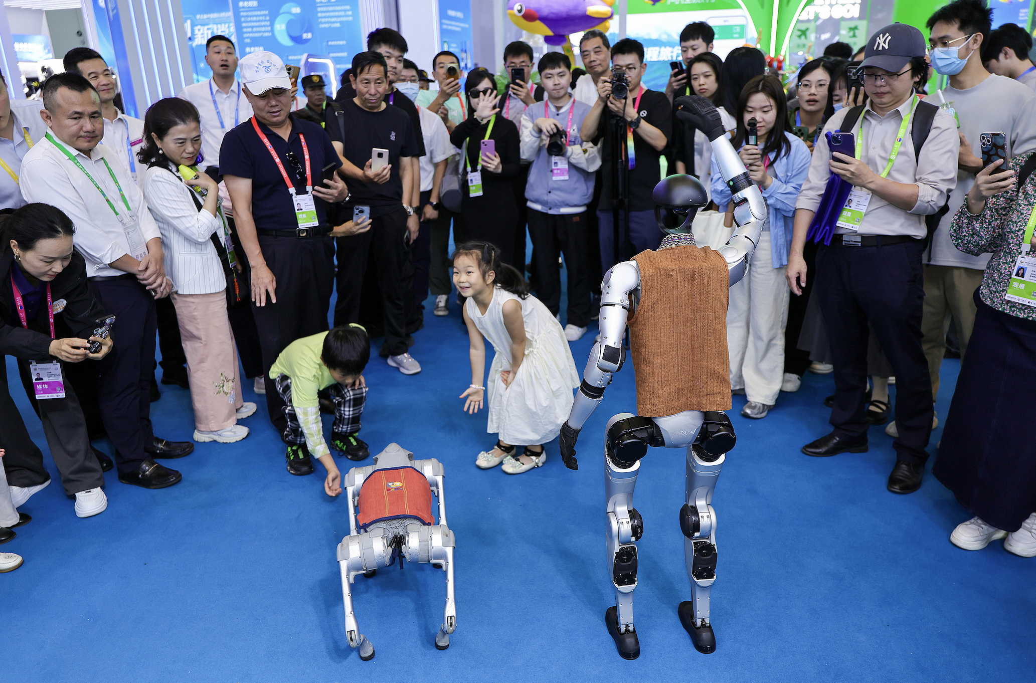如何促进服务供给提质扩容？发改委最新表态