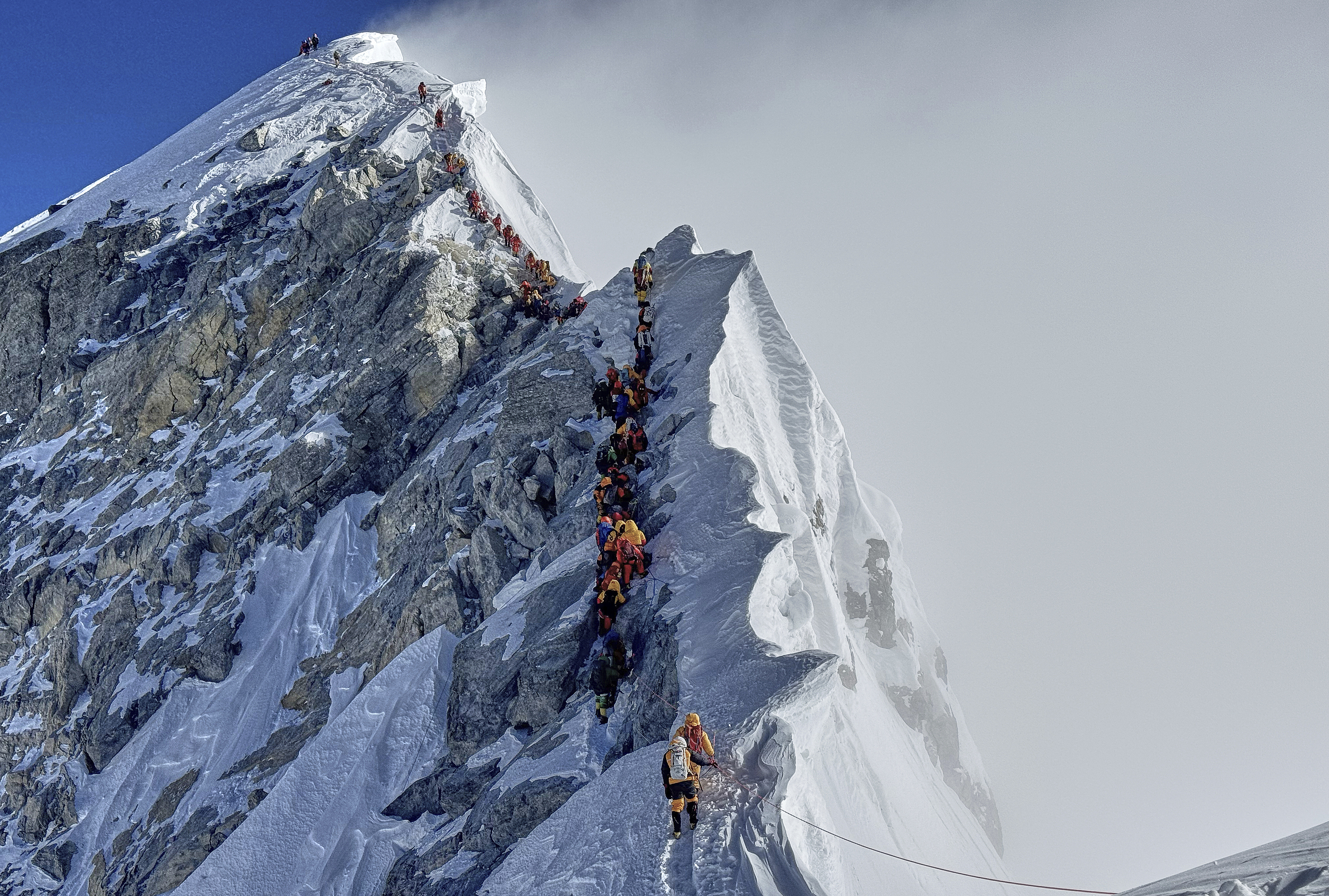 数百游客在珠峰东坡突遭暴雪背后：“世界屋脊”天气模式已发生重大变化