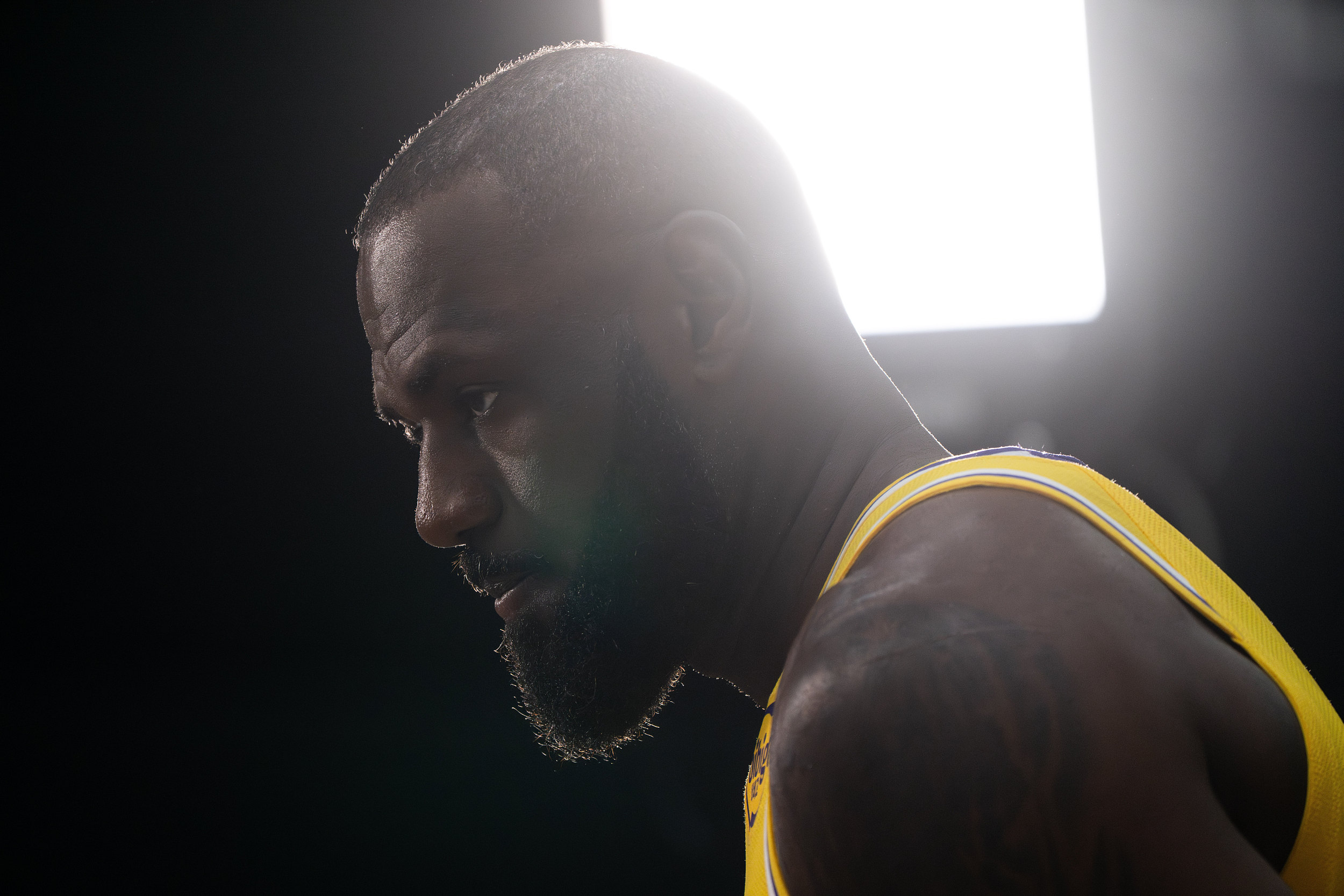 NBA再陷赌球丑闻，詹姆斯伤情信息或被用于非法投注