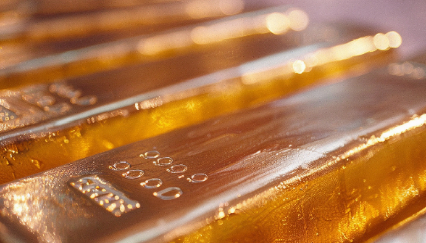 金价暴跌,老铺黄金逆势上涨!你还在等什么?