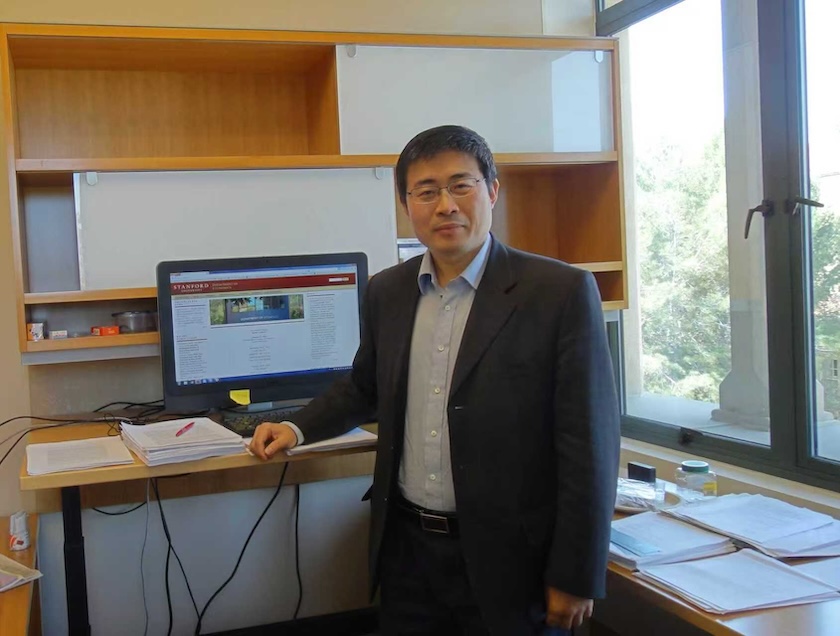 【专访】郑江淮：破解内卷式竞争并非限制竞争，要从四个维度发力 | 前瞻十五五㉒