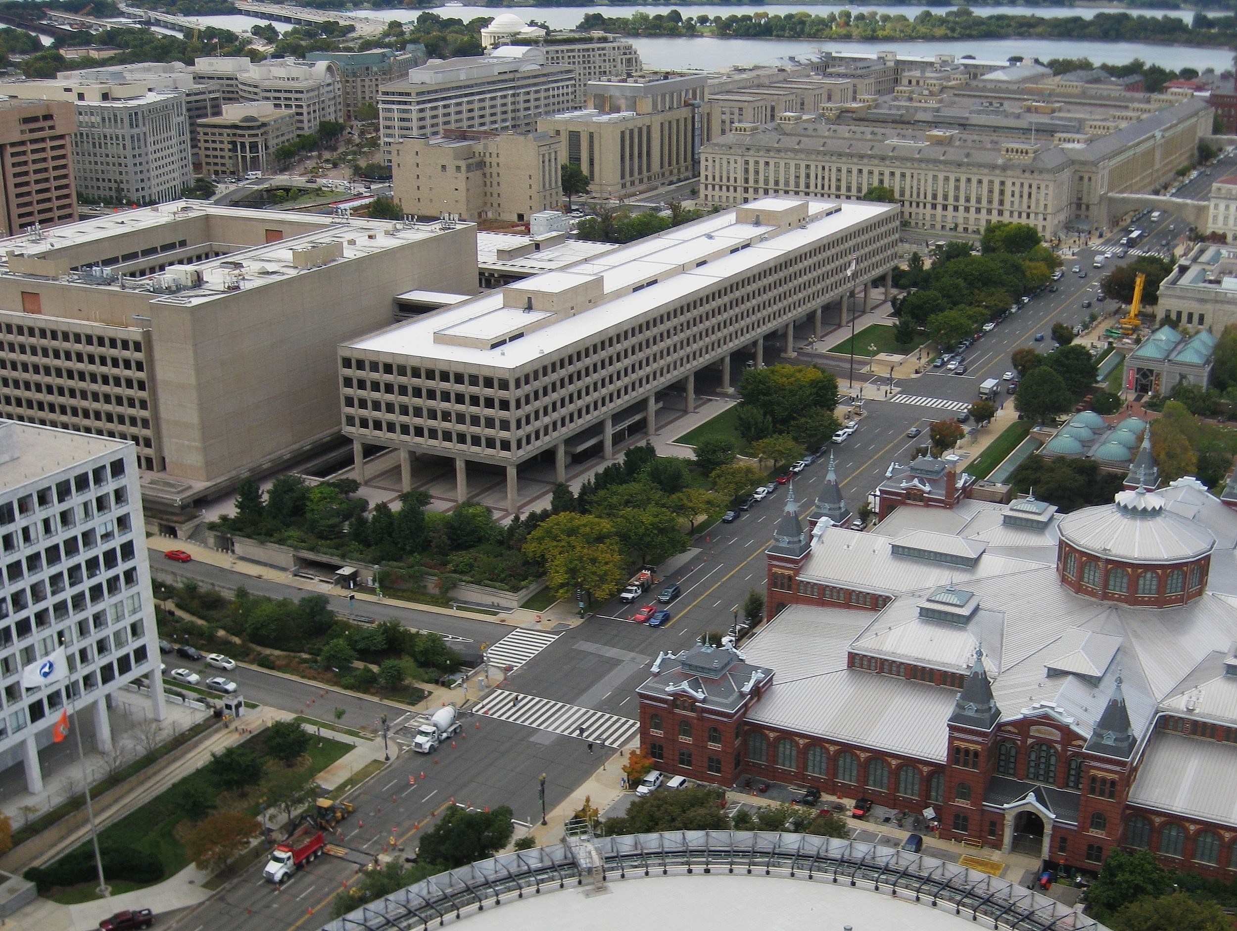 为配合AI爆发式发展需求，美国能源部进行重组、主导国家级战略