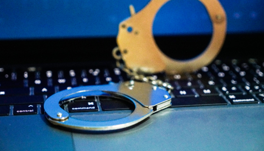 演员仝卓求助称表弟在柬埔寨失联，中国驻柬使馆：核实情况，密切跟进