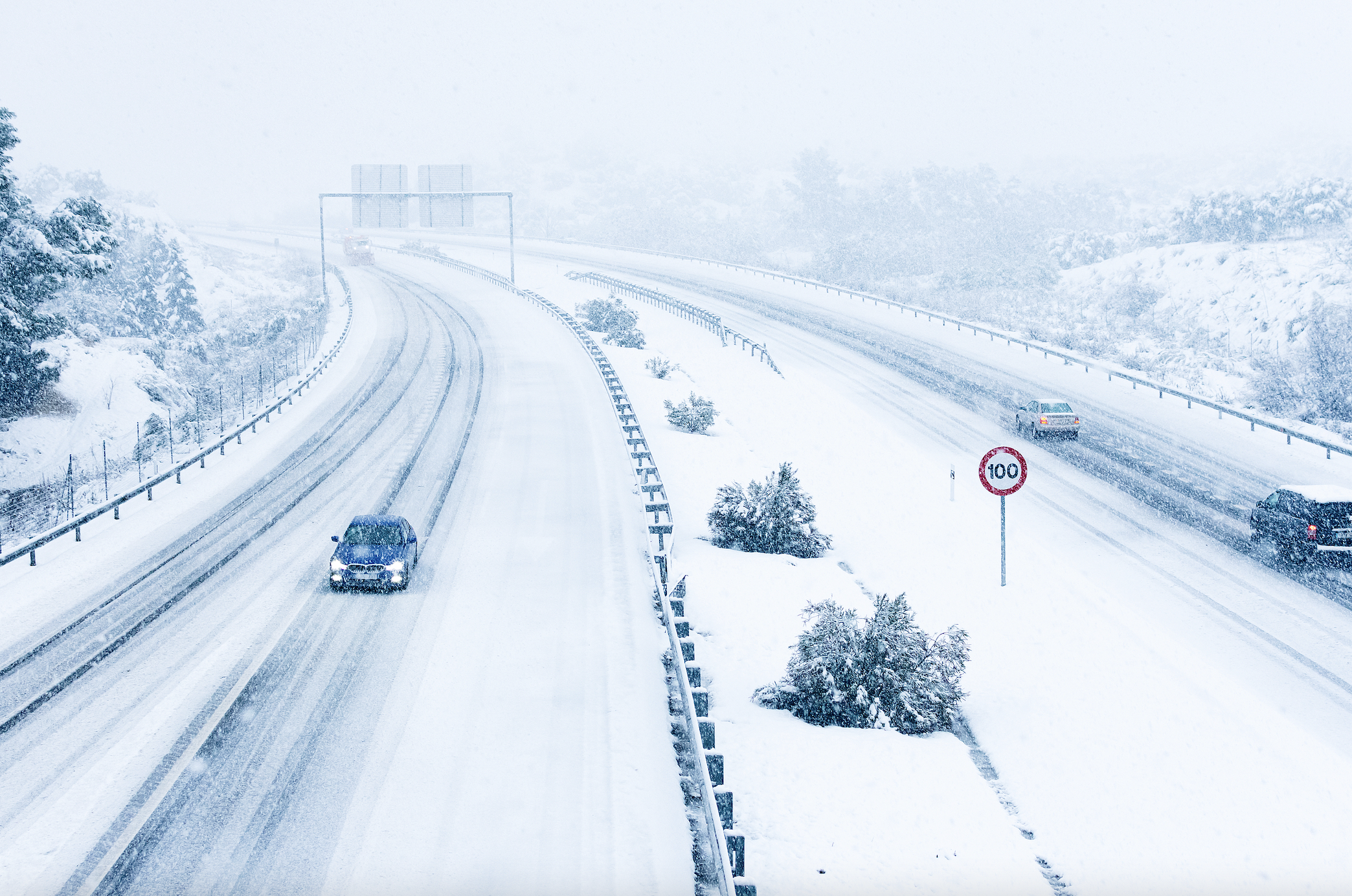 连霍高速车辆追尾致9死7伤，应急管理部派工作组赶赴现场