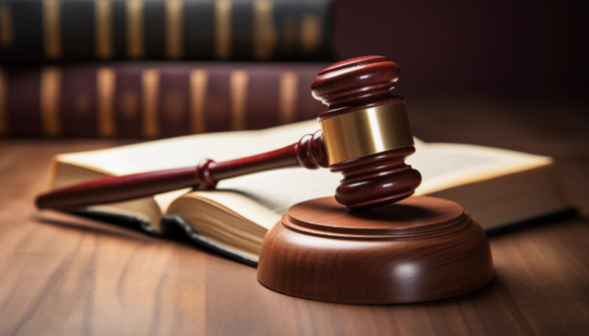 中国人保副总裁于泽涉嫌严重违纪违法被调查，此前一周还出席公司会议