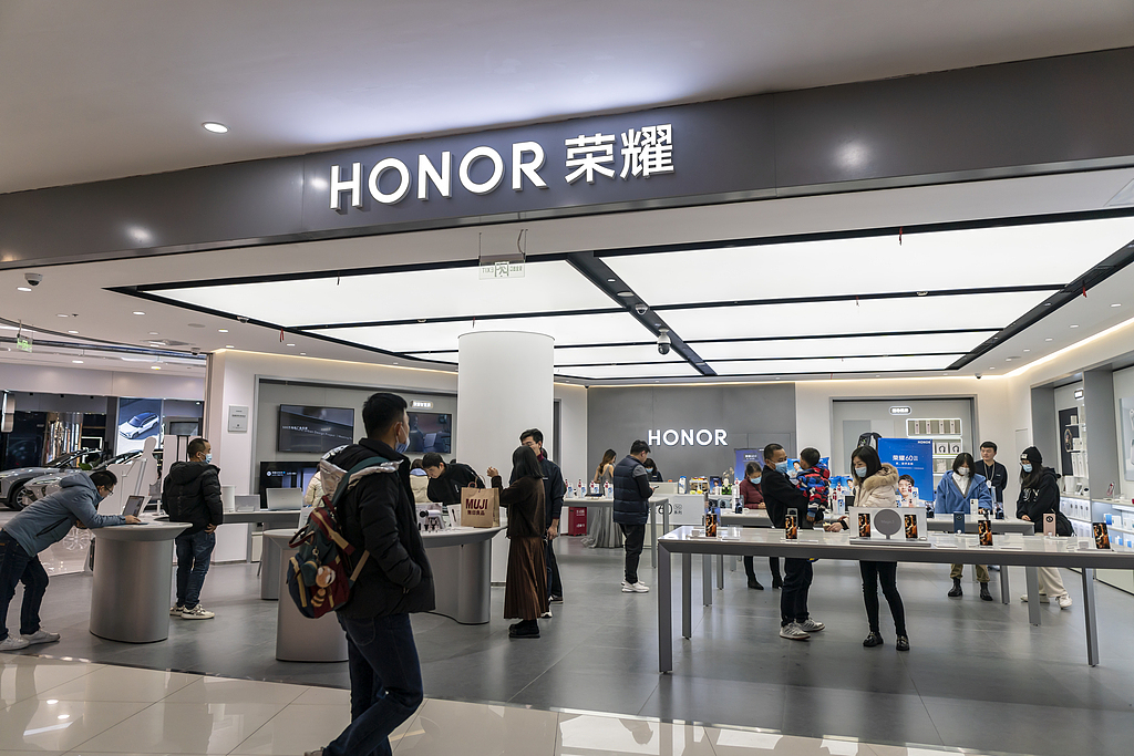 荣耀获深圳证监局上市辅导备案，IPO迎来关键一步|界面新闻 · 科技
