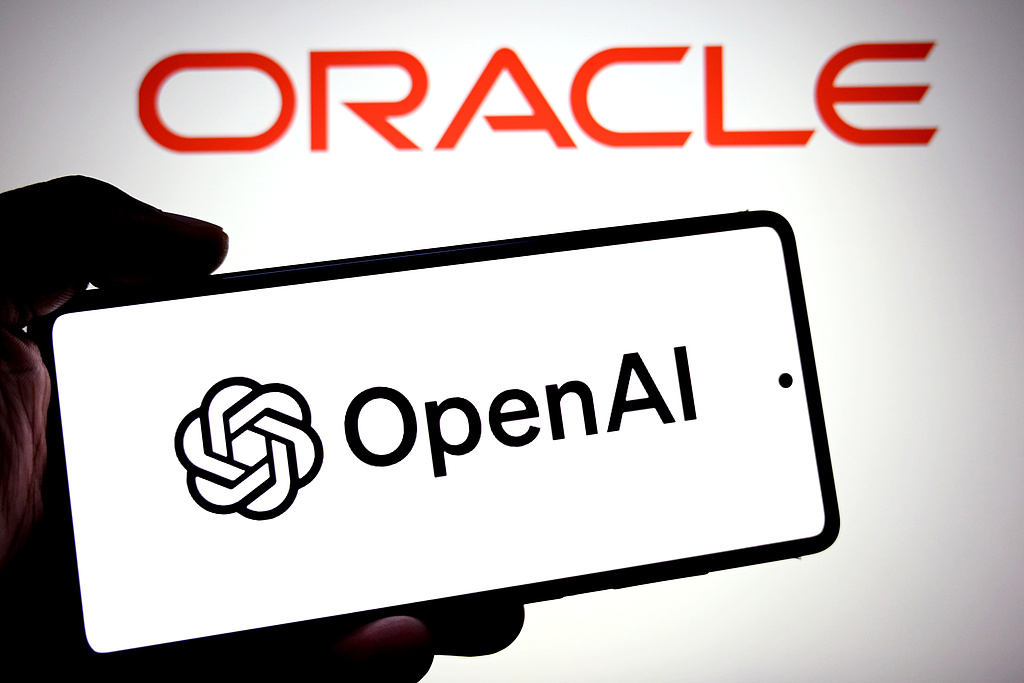 OpenAI大订单推升甲骨文，单日股价破纪录一度暴增40%