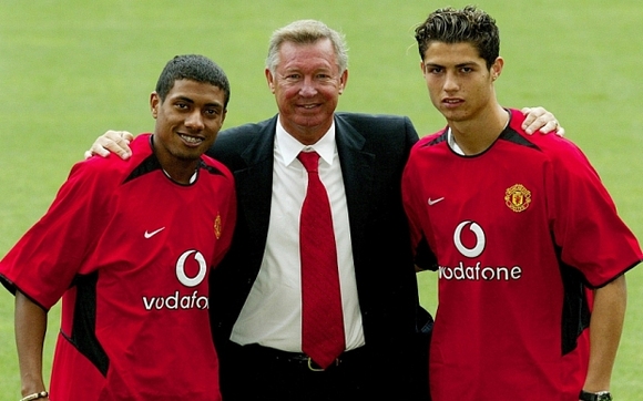 C罗的早期曼联生涯:被队友疯狂讥笑 被弗格森