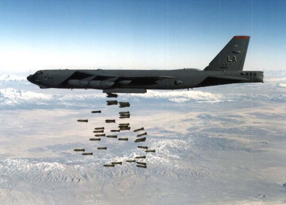 b-52在阿富汗投弹.图片来源:美国空军