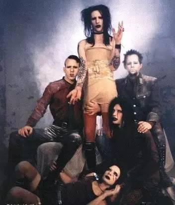 【视频】如果他是全世界第二邪恶、疯狂的摇滚巨星,那么没人敢称第一|界面新闻JMedia