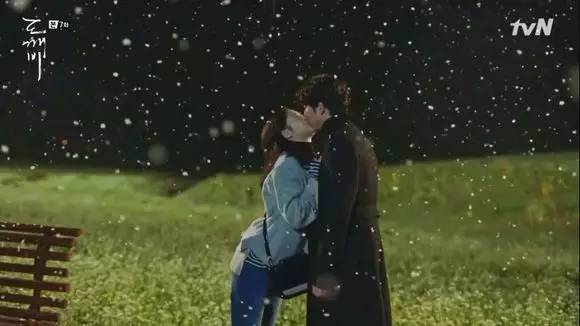 和900岁老男人谈恋爱这件事,英国人53年前已