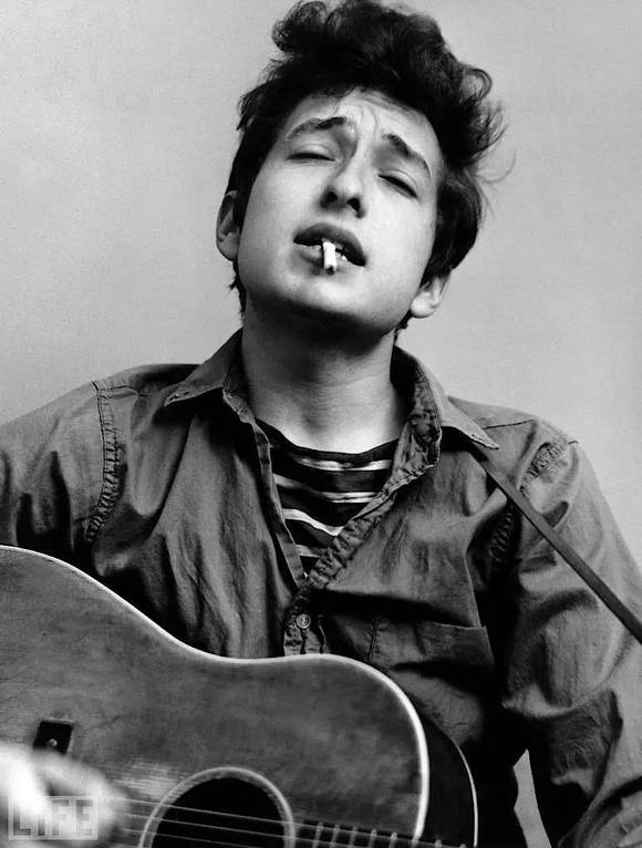 bob dylan:不可被定义的巨人