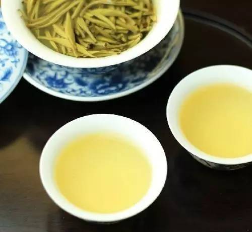 黄茶泡法步骤:泡好黄茶的二十道工序