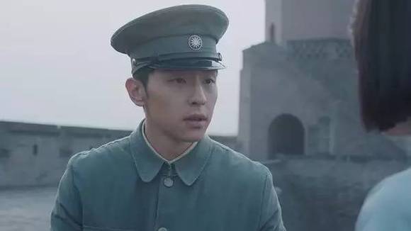 鹿兆海:岁月会记得,你温柔赤诚的心|界面新闻 ·