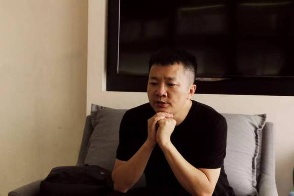 韩松落:书写痛苦,但不兜售悲惨|界面新闻 · JMedia