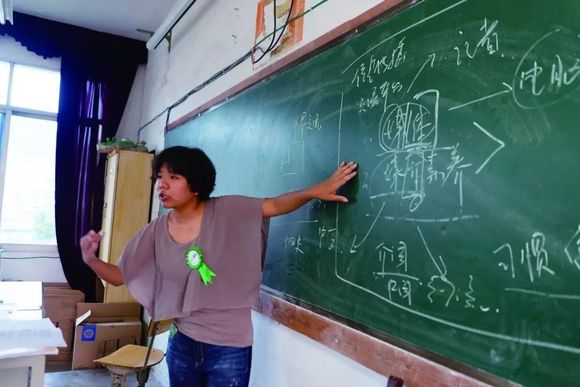 【视频】这位哈佛毕业生,10年关注并改变中国