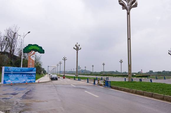 离天府广场近50公里 视高凭啥房价过万?|界面