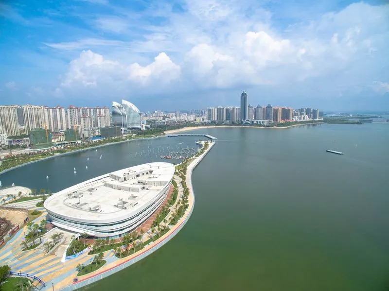 广东广西联合推动湛江茂名阳江三市美丽蓝色海湾建设