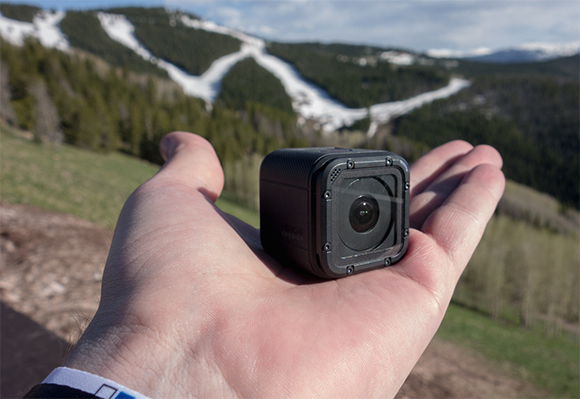 玩物 Gopro最新款运动相机只有iphone一半重 界面新闻 科技