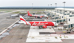 吉隆坡机场新建的低成本航空航站楼在下沉