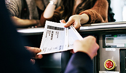 打击票代加大直销 国航把机票价格印在了登机牌上
