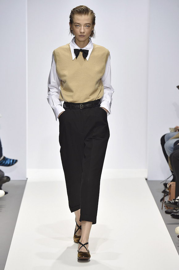 【伦敦时装周】喜欢繁花似锦或是性冷淡风 都可以在这里找到搭配参考