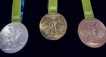 奥运会后 运动员都会怎样处理他们的奖牌？