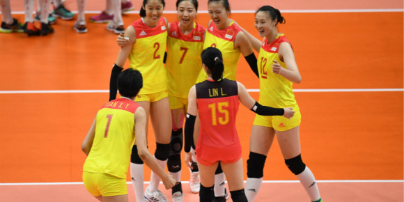 3-1逆转战胜塞尔维亚 中国女排时隔12年再夺奥运会冠军