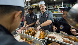 【JMedia】吃货当兵必选海军：美国陆军天天午餐肉 海军顿顿吃牛排