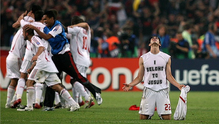 近10年唯一击败C罗梅西的存在 前世界足球先生卡卡退役了