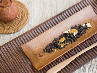 断货几月的大红柑普，我们从郑少烘私人仓