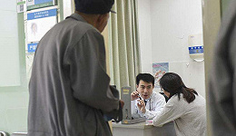 【中国挑担者系列】家庭医生的深圳故事：我们和患者的关系不再像大医院那样冷冰冰