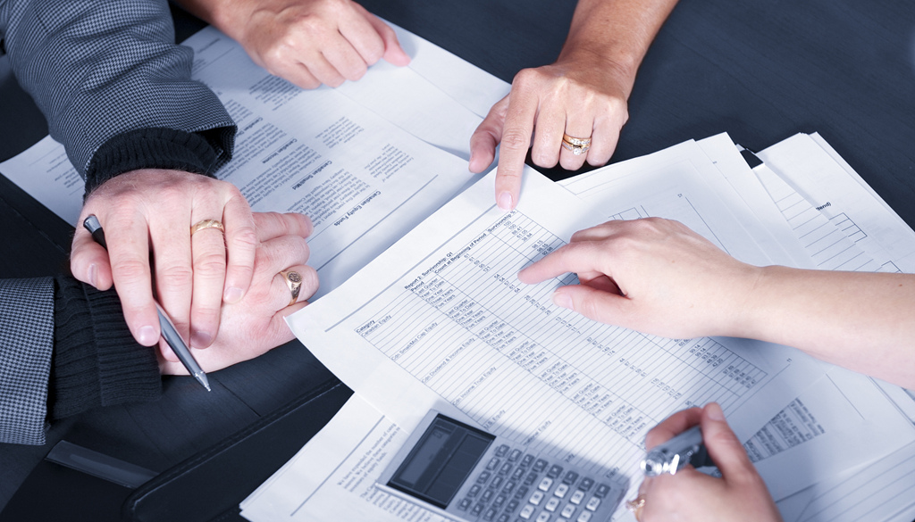 国务院再议降低社保费率 严禁对历史欠费集中