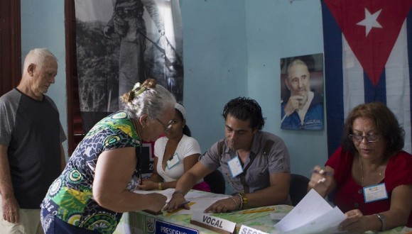古巴通过新宪法:坚持社会主义、增设总理职位