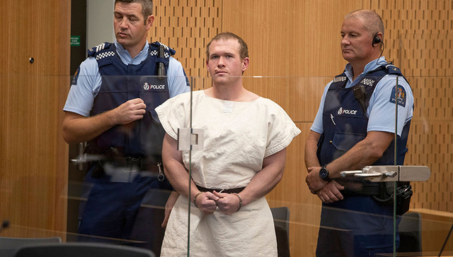 新西兰枪击案嫌犯拒不认罪 在律师发表立场时扬起嘴角 界面新闻