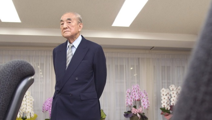 101岁日本前首相中曾根康弘去世 曾称政治家应正视历史 界面新闻 天下